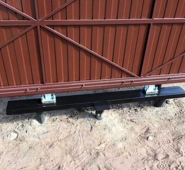 Винтовые сваи под откатные ворота и калитки в Талдоме